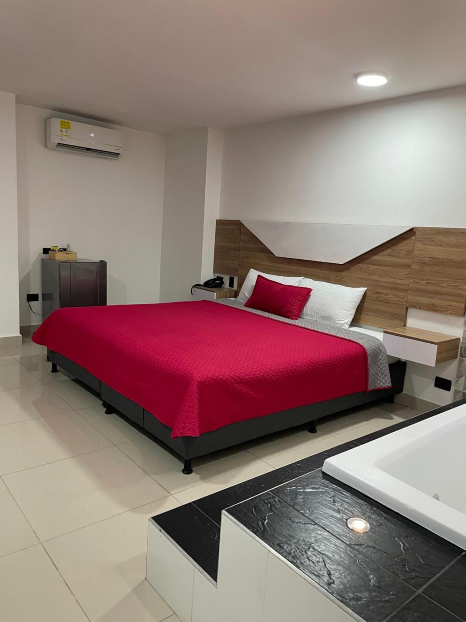 Hotel Ofix Medellín Exteriör bild